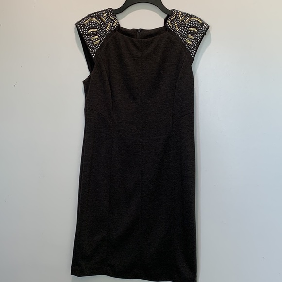 Chin Maggi gray dress beaded shoulder size 8 - Picture 3 of 13